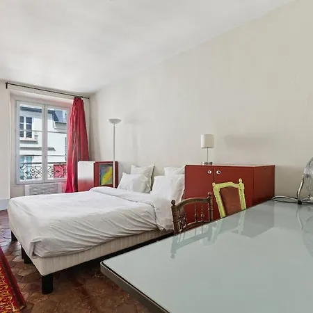 Pantheon, Rue Cardinal Lemoine - Id 1023 דירה